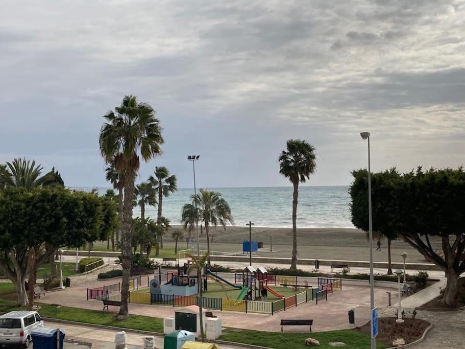 Primera Linea Torre Del Mar Eksteriør bilde